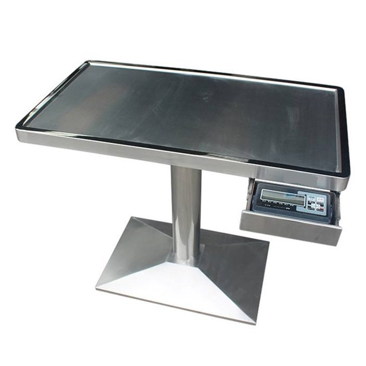 EXAMINATION TABLE WITH WEIGHT SCALER VTR-341